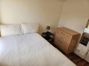 Comfy Room By Gloucester Road